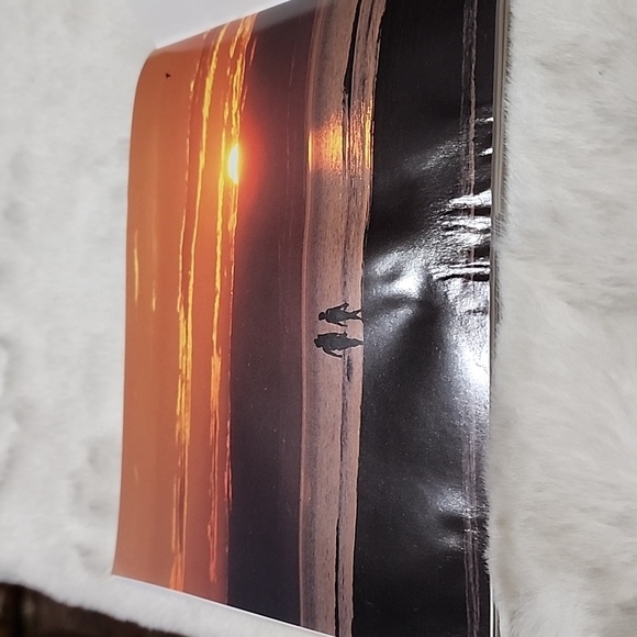 PRINCE EDWARD ISLAND  SOUVENIR BOOKLET. DAVID TOWLER 1991. - Picture 5 of 6